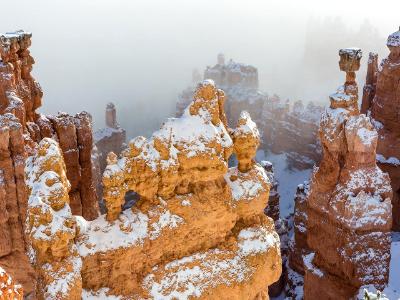 Thor's Hammer and Bryce Windows in the Fog