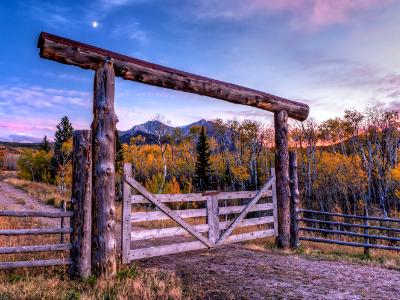 Gates to Mount Sopris