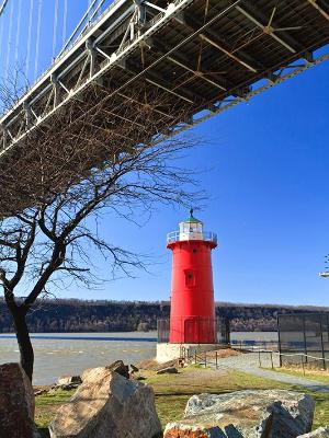 The Little Red Lighthouse and a Great Grey Bridge