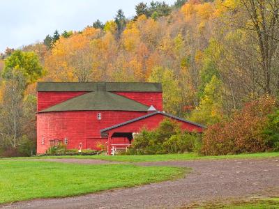 Catskills Round Barn