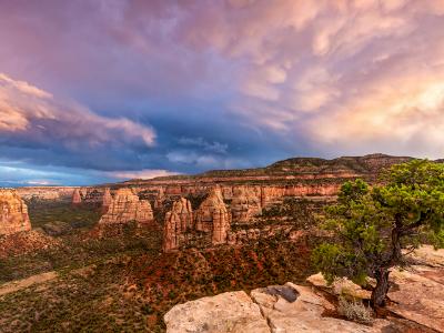 Juniper Ledge Monument Canyon Sunset