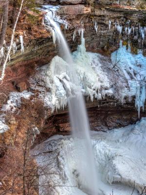 Kaaterskills Falls Icy Plunge