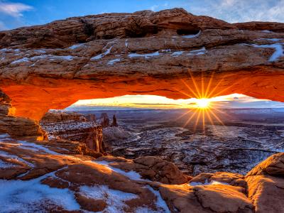 Winter Sunrise at Mesa Arch
