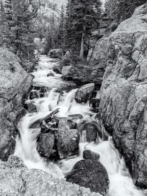 Glacier Gorge B&W