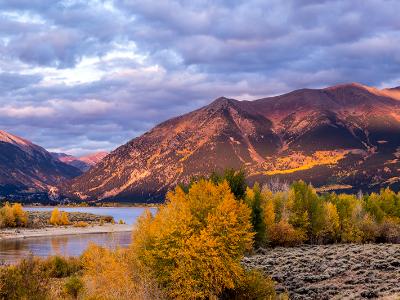 Morning Light Above Twin Lakes (Click for full width)