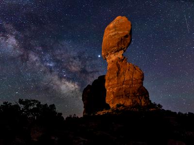 Milky Way and Meteors at Balanced Rocks