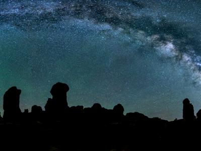 Milky Way over the Garden of Eden (Click for full width)