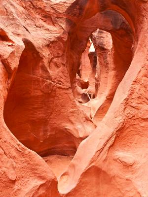 Peek-a-Boo Canyon Arches