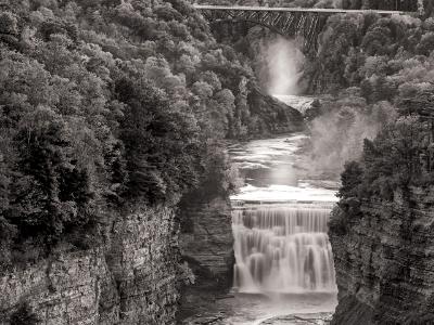 Letchworth Middle Falls Black and White