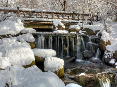 Binnen Falls after Spring Snow